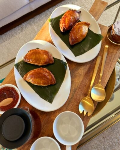 Chicken with cauliflower Pastry